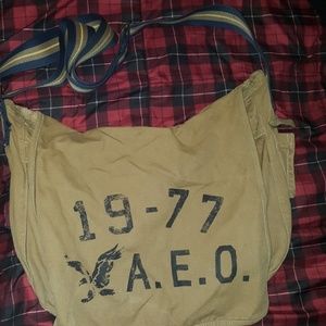 Modern vintage messenger bag